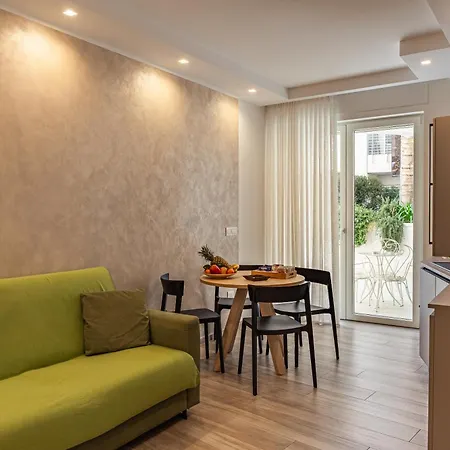 Vilu Centro Aparthotel 4*