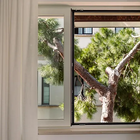 Vilu Centro Aparthotel 4*